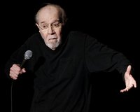 Komedyen George Carlin öldü