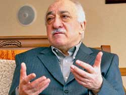 Gülen gözyaşlarını tutamadı