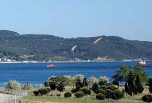 İstanbul Boğazı'nda iki gemi çarpıştı
