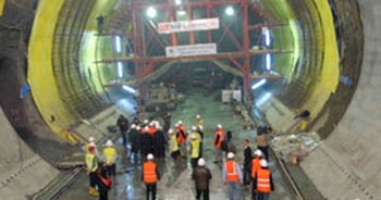 Marmaray işçilerinden oturma eylemi