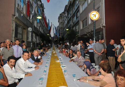 Şişli’de Ramazanın Keyfi, Sokaklarda Yaşanıyor…