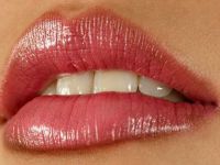 Acvit Lipcare ile Daha Dolgun Dudaklar