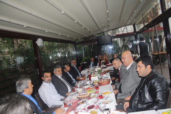 Sisli'de tüm siyasi partiler tarihi bir toplantı i 5