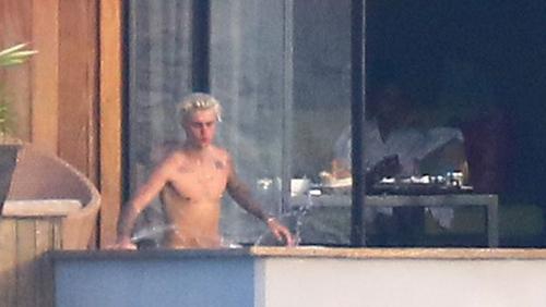 Justin Bieber'ın çıplak fotoğrafları internete düştü 11
