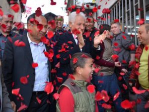 Muammer Keskin: ‘Bir takım rantçıların Kuştepe’de gözü var' diyerek, '20 yıldır neredeydiniz!’ dedi.