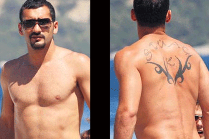 DÖVMESİ NÜFUS KÜTÜĞÜ GİBİ!