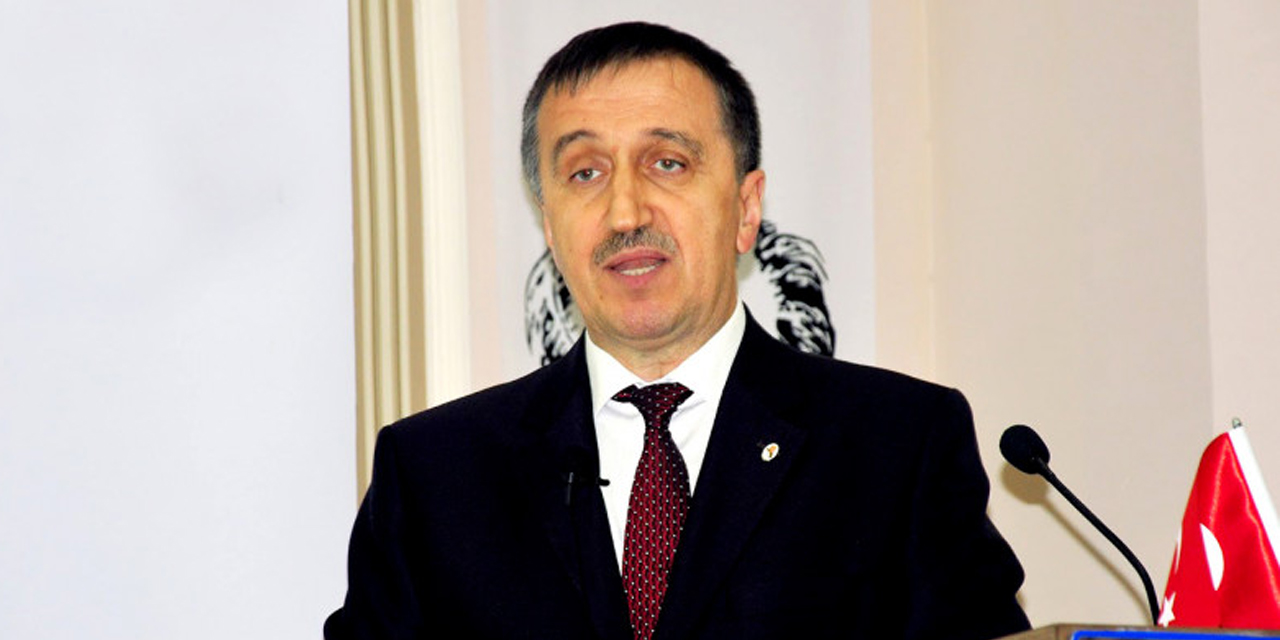 Prof. Dr. İzzet Öztürk, İBB iştiraki İSKİ Yönetim Kurulu Üyesidir