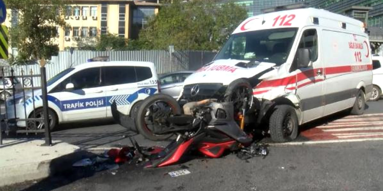 Şişli'de motosiklet ambulansa çarptı!