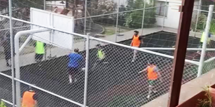 Şişli Feriköy'de tam kapanmayı hiçe sayarak futbol oynadılar!
