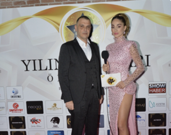 Spor dünyasının önde gelen isimlerinden İbrahim Murat Gündüz, tutkuyla sürdürdüğü çalışmalarının karşılığını "Yılın Spor Elçisi" ödülü alarak görmeye devam ediyor.