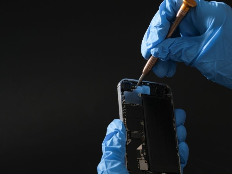 Akıllı Cihazlarınızı Güvence Altına Alın: iPhone ve iMac Bakım Çözümleri