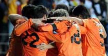 'Cimbom sahadan sildi'