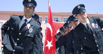 Polis olmak isteyenlere müjde