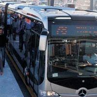 Metrobüs Şubat'ta Kadıköy'de