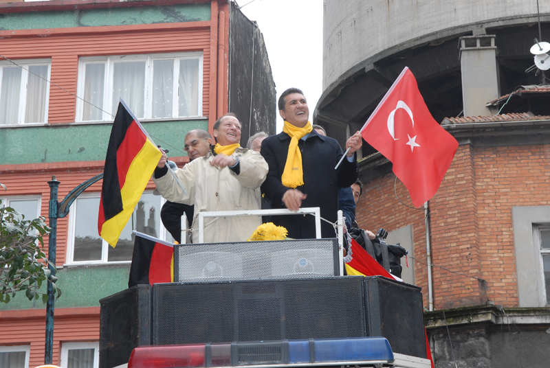 Alman Millitvekillerinden Sarıgül’e seçim desteği
