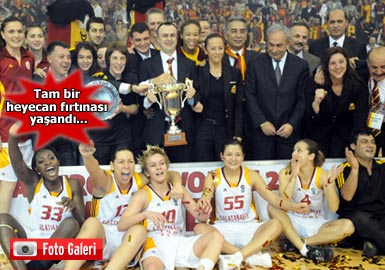 'Dişi aslanlar' tarih yazdı
