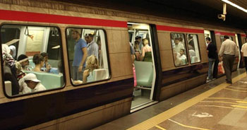 Metroda aktarmasız seferler başladı