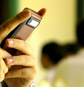 Cep telefonuna gelen mesajlara inceleme