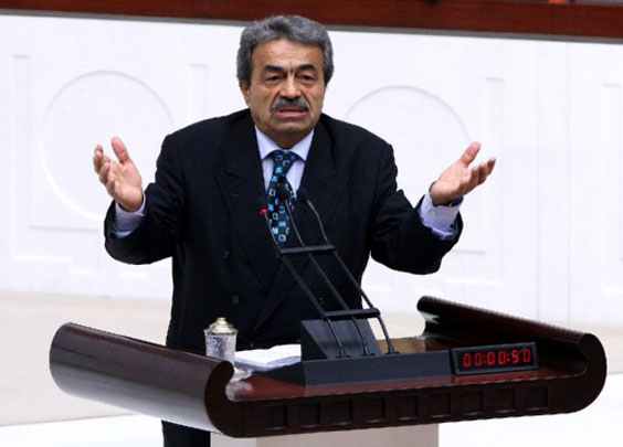 CHP Tunceli Milletvekili Kamer Genç beyin kanaması geçirdi.