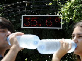 İstanbul'da da sıcaklık ve nem hayatı felç etmeye devam ediyor