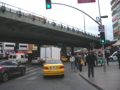 ŞİŞLİ’DE KAZA: 1 ÖLÜ 3 YARALI