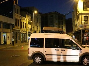 Şişli'de 2 polis yaralandı