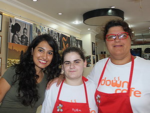 Down Cafe hayat değiştiriyor