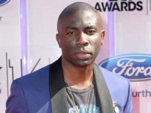 Kendini köprüden atan MTV sunucusu Sam Sarpong kimdir?