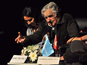 Mujica: “Kendi tarihinizi kendiniz yazacaksınız”