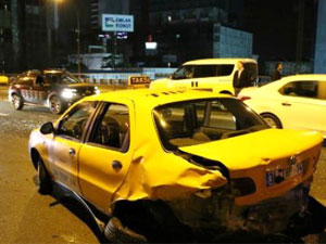 Mecidiyeköy’de trafik kazası: 2 yaralı